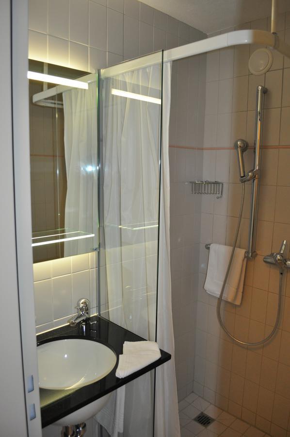 Restaurant Hotel Ruettihubelbad Walkringen 部屋 写真
